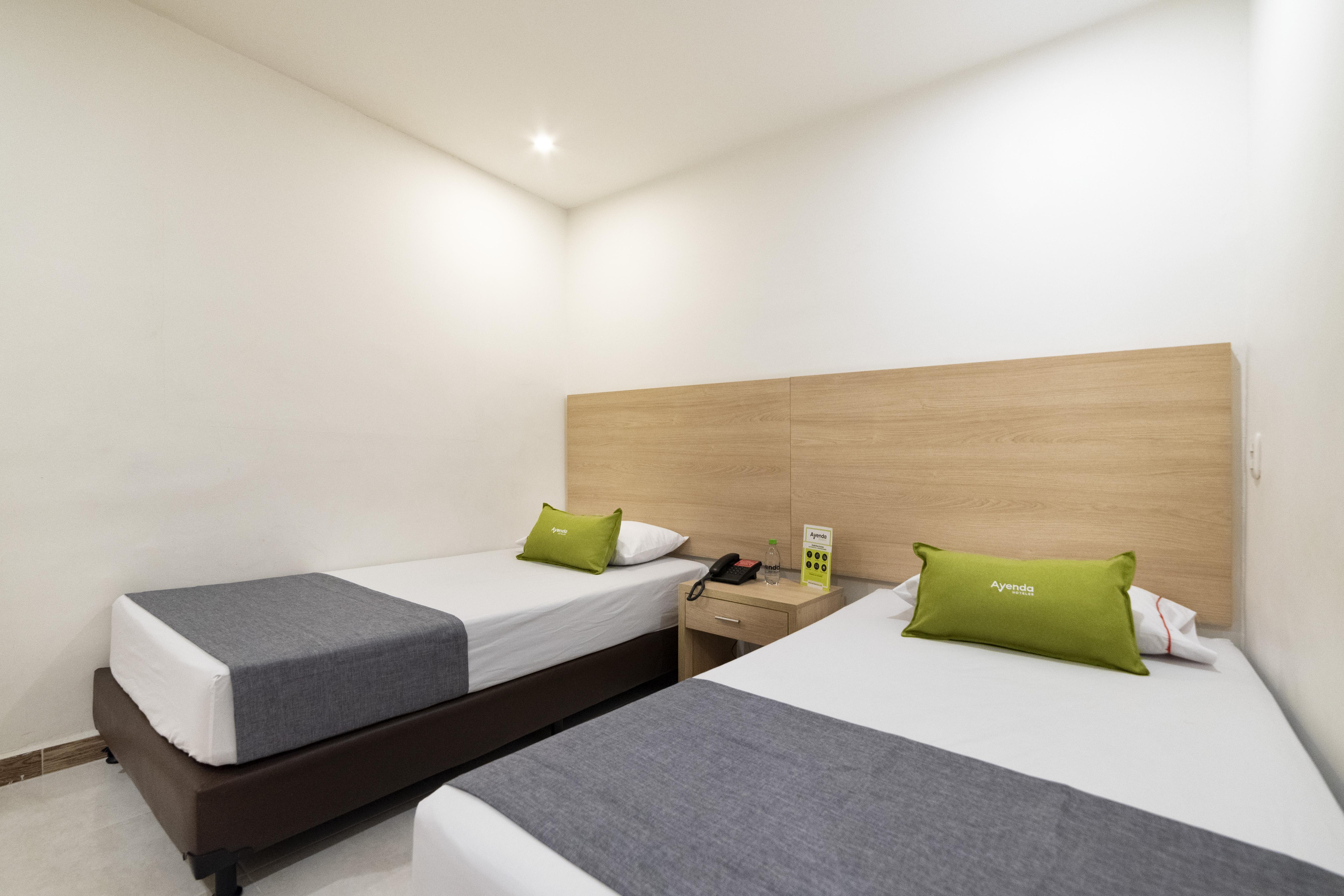 Ayenda 1238 Nuevo Colombia Hotel เมเดยิน ภายนอก รูปภาพ