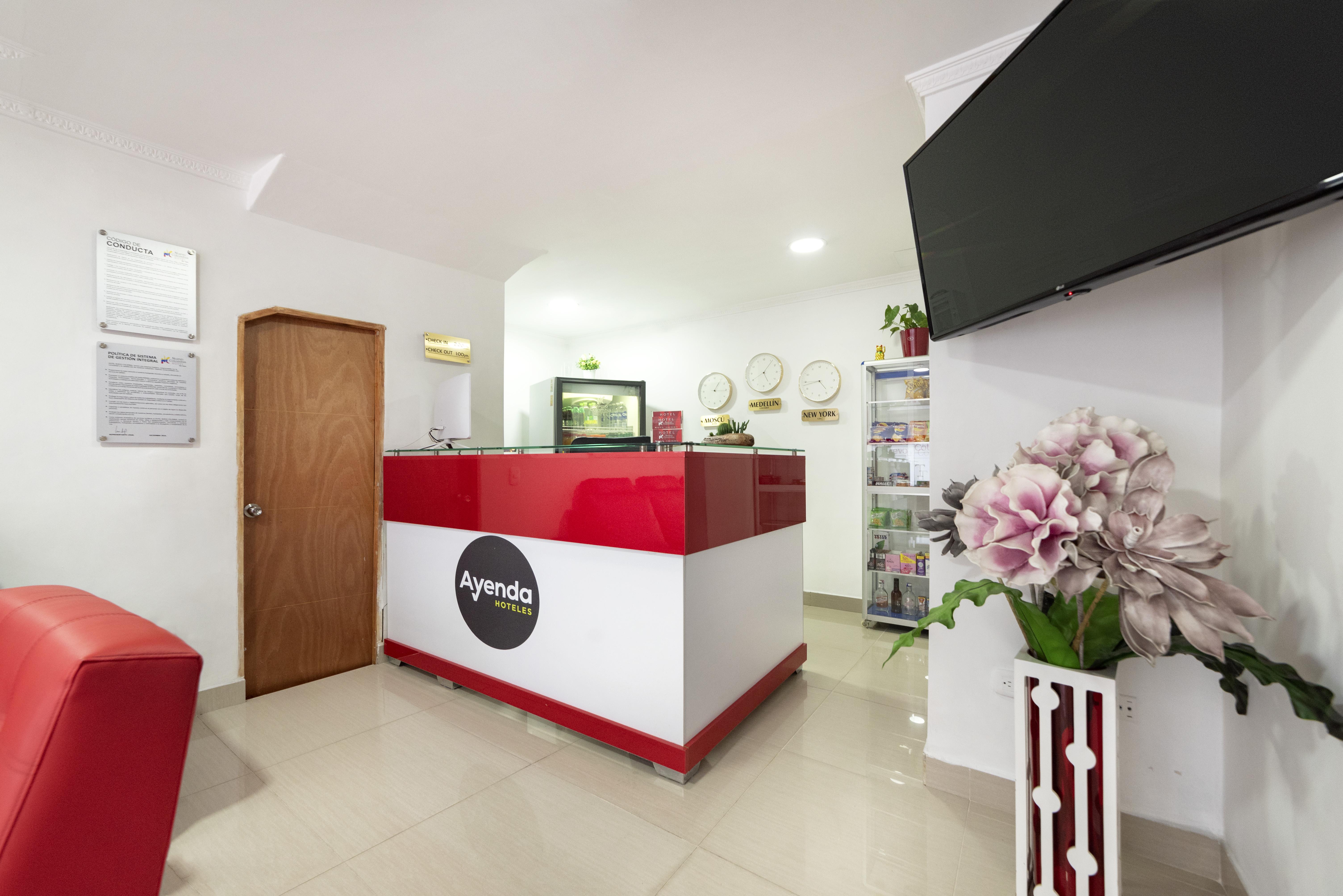 Ayenda 1238 Nuevo Colombia Hotel เมเดยิน ภายนอก รูปภาพ